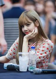 Blackpink thai princess lisa manoban. Blackpink Shock Lisa Walks Out After Jisoo And Jennie Give Harsh Comments