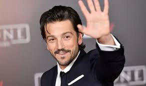 Miguel ángel félix gallardo, commonly referred to by his aliases el jefe de jefes and el padrino, is a convicted mexican drug lord. Narcos Mexico Why Did Diego Luna Refuse To Meet The Real Felix Gallardo Tv Radio Showbiz Tv Express Co Uk