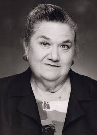 Linda Lutz's Instagram, Twitter & Facebook