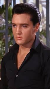 It's great when he sings ❤️ Hold Му Hand MeConteUmConto nto MeContell