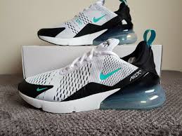 Designer tinker hatfield's air max 93 was originally supposed to be named the 'air max 270' because of the heel's wraparound air bag. Educatore Reshoot Rispetto Per Se Stessi Nike Air Max 270 Black White Dusty Cactus Organizzare Apparato Fatto