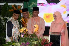Agong Berkenan Rasmi Floria Diraja Putrajaya 2019 Utusan Borneo Online
