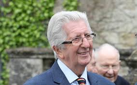 Julian Macdonald (OV50)