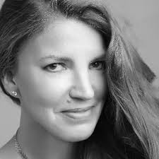 Sonja Lang's Instagram, Twitter & Facebook