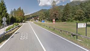 Intervento della polizia stradale in soccorso a un capriolo che era entrato in autostrada. Incidente Mortale A Druogno Vco Cerca Di Evitare Un Capriolo Ma Investe Un Pedone Quotidiano Piemontese