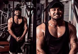 Yo! Yo! Honey Singh - Checkout my Latest body transformation pictures, lockdown mein ki gayi mehnat !! Share which one u like !! Pic -1 | Facebook