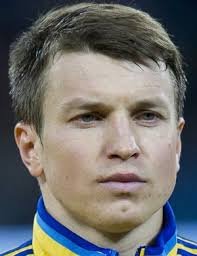 Ik stel me veel rotan en plastic orchideeën voor. Ruslan Rotan Player Profile Transfermarkt