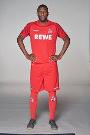 Marco höger und simon terodde in den neuen trikots des 1. Rot Weiss Und Blau Mit Mini Dom Das Sind Die Neuen Trikots Des 1 Fc Koln Kolnische Rundschau