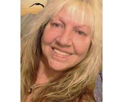 Denise Deville's Instagram, Twitter & Facebook