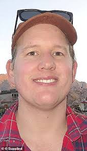 Лорел хаббард 43 роки і до. Uz1q8glgavd7m