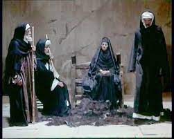 جزء من الفيلم الروائي الطويل يوم أن تحصى السنين المومياء رائعة شادي عبد السلام Egypt Movie Egypt Egyptian