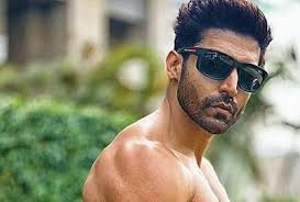 Gurmeet Choudhary Gets Selected For National Sprinting Competition While  Preparing For Commander Karan Saxena