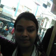 Sonali Garg at Rinku Chat & Caterers, Krishna Nagar,