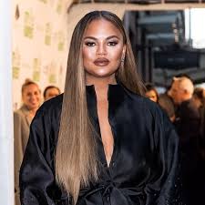 Chrissy teigen is an american model. Chrissy Teigen Ich Bin Seit Vier Wochen Wieder Trocken Gala De