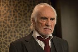 When more players are able to obtain an item, its price tends to drop gradually. Filmkritik Murder Mystery Lauterfilme De