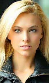 These women can wear the brightest of blonds. Blond Hair Blond Beauty In 2021 Blonde Beauty Blonde Hair Girl Beautiful Girl Face