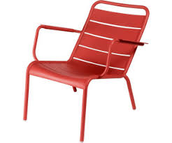 Le fauteuil bas alizé de chez fermob , dessiné par pascal mourgue, est un fauteuil lounge design et sobre, idéal pour se relaxer en extérieur. Fermob Niedriger Sessel Luxembourg Chili Ab 454 00 Preisvergleich Bei Idealo De