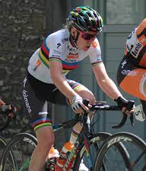 Dit is de officiële facebook pagina van en over anna van der breggen, wielrenster bij het. Anna Van Der Breggen Wins Setmana Ciclisti Valenciana