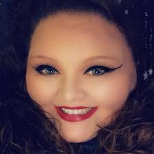 Holly Broadus's Instagram, Twitter & Facebook