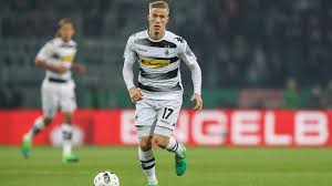 Kerze brennt, für den mann der verteidigt, flankt und rennt, oscar oscar wendt. Gladbach Wendt Verlangert Bis 2019 Dfb Deutscher Fussball Bund E V