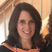 Julie Grayson's Instagram, Twitter & Facebook