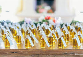 Diy Originelle Und Einzigartige Tischkarten Fur Die Hochzeit Hochzeitsdeko Ideen Optimale Kart Namensschilder Hochzeit Hochzeit Rustikal Gastebuch Hochzeit