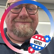 What do emergency vehicles in the Tullahoma area typically indicate?