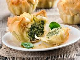 Mini Tourtes Epinards Feta Et Feuilles De Brick Recette Tourte Epinard Plat Principal Vegetarien Epinard