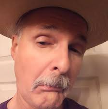 The ”Blade Runner” Whisky Glass, created 1973 by Cini Boeri for Arnolfo di  Cambio, Italy Image: copyright Markanto.de