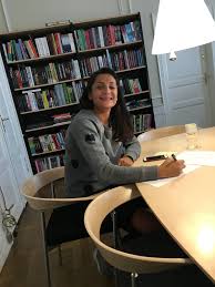 Nadia nadims far var general i afghanistan. Nadia Nadim Udgiver Bog Om Sit Liv Billed Bladet
