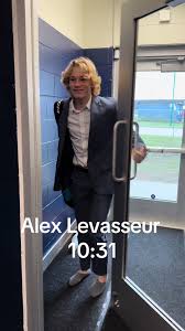 Heure d’arrivée pour un match à 13:30 #G2G #Ensemblebâtissonslatradition  #hockey #Phénix