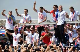 Die nächste generation aber tickt anders. Wm Vizemeister Kroatien Im Livestream Fans Feiern Ihre Fussball Nationalhelden In Zagreb Sportmeldungen Stuttgarter Zeitung