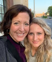 Good Morning from Pittsburgh, PA! ☀️I'm at the Institute of Mortuary  Science with Brenda (a funeral director) who you might just be seeing a lot  more of coming up in a new