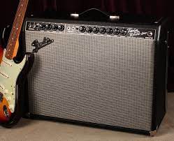 Amplificatore per chitarra elettrica peavey express 112 65w usato, ottime condizioni estetiche e perfettamente funzionante. Scegliere L Amplificatore Per Chitarra Elettrica Imparare A Suonare La Chitarra