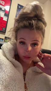 Robyn MacDonald🇨🇦 (@robynmacdonald)