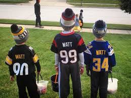 On Halloween These Three Boys Where The Watt Brothers Tj Jj And Derek So Awesome Football Players Three Boys Boys