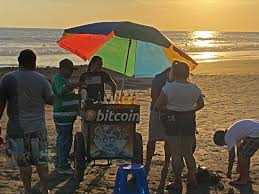 Se clausuró en el salvador el festival organizado por bitcoin beach, registrando más de 2,000 transacciones de btc a través de lightning network. Minutas De Sabores Por Bitcoin En La Costa De El Salvador Diario El Salvador