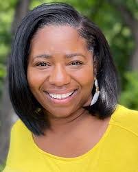 Suzanne Glover's Instagram, Twitter & Facebook