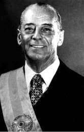 Educação Física Tecnólogo em Produção de Couros Tecnólogo em Produção de  Calçados Belas Artes Ciências Contábeis Adm