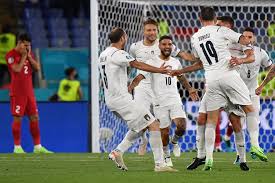 Connecting the world to @calcio ️ our clothing brand @calciobyiftv text us to talk calcio @iftvantonio @iftvmarco @iftvmike italianfootballtv.com. Yidy3q9tq8n1um