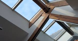 Unsere Festverglasung Wurde In Ein Renoviertes Altes Haus Eingebaut Es Wurde Wert Darauf Gelegt Dass Die Alten Balken Des Gebaudes Bes Dachlicht Altes Haus Und Oberlicht