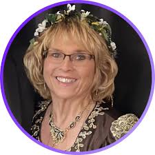 Bavarian Inn's Linda Lee & the Golden-Aires