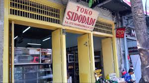 Namun, dibalik kesederhanaannya, ada sejarah yang melekat dibalik. Roti Toko Sidodadi Di Bandung Jajanan Legendaris Yang Ada Sejak 1954 Kumparan Com