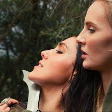 So I shot a wee video with @ameliaconway__ MONTHS ago but still haven't  finished editing it! It follows Morgane meeting Alliah for the first time  and was just SOOOO much fun. I