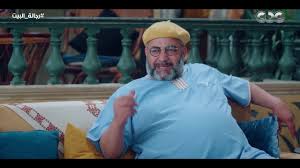 تخرج من كلية الفنون الجميلة في جامعة حلوان، وكان مشتركا في فرقة أتيليه المسرح. Ø¯Ù‡ Ø¨ÙŠÙˆÙ…ÙŠ ÙØ¤Ø§Ø¯ Ø·Ù„Ø¹ Ù„Ø¨Ù†Ø§Ù†ÙŠ ÙŠØ§Ø¬Ù…Ø§Ø¹Ø© Ù…Ø´ Ù‡ØªØµØ¯Ù‚ÙˆØ§ Ø§Ø³Ù…Ù‡ Ø§ÙŠÙ‡ Ø£ØµÙ„Ø§ Ø±Ø¬Ø§Ù„Ø© Ø§Ù„Ø¨ÙŠØª Youtube