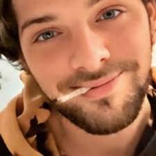 Learn about santi maratea (instagram star): Santi Maratea Fumo Marihuana En Telefe Y Desato La Polemica Mdz Online
