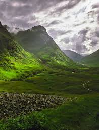 This is the scotland conjured up by visions of tartan, kilts, bonnie prince charlie and all. Glencoe Highland Scotland Beautiful Places Scotland Highlands Glencoe Scotland