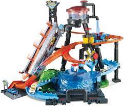 Best Buy Hot Wheels City Ultimate Gator Car Wash Play Set Ftb67 Hot Wheels Track Mattel Hot Wheels Car Wheels Diy