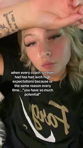 Heidi Sprague's Instagram, Twitter & Facebook