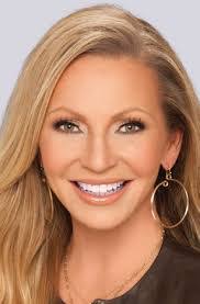 Sarah Earnhardt's Instagram, Twitter & Facebook